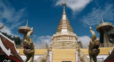 Review image of Wat Phra That Doi Kham