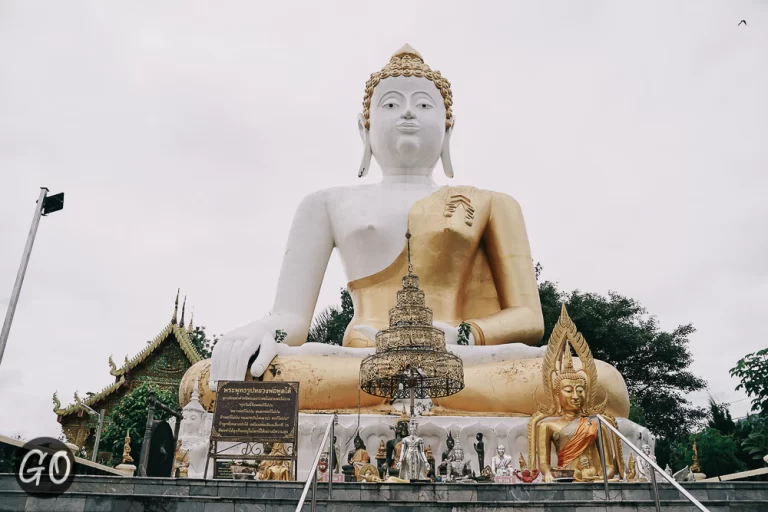 Review image of Wat Phra That Doi Kham 